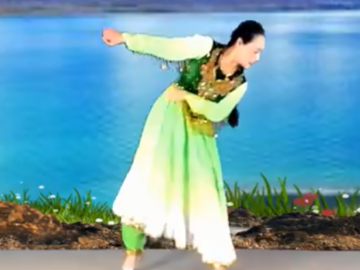 水上漂广场舞《水边的格桑梅朵》视频