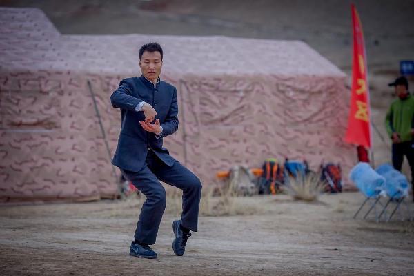 中国太极拳名师朱学峰与张掖太极拳爱好者互动交流