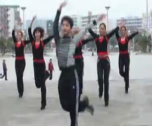 廖弟 广场舞欢乐中国年 2014广场舞 新春广场舞