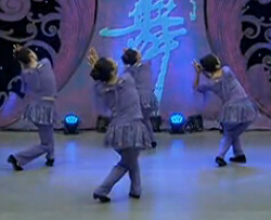 中国字画背身动作演示广场舞视频免费 杨艺广场舞