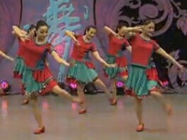 杨艺艺莞儿 唱得幸福来 新疆哈密市瓜乡广场舞队