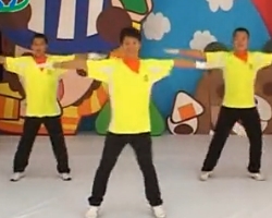 幼儿早操 林老师的舞动世界《疯狂跳跳舞》音乐视频免费下载