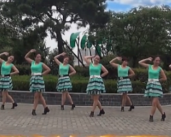 美久广场舞秋天的风 时尚广场舞表演 超清广场舞视频