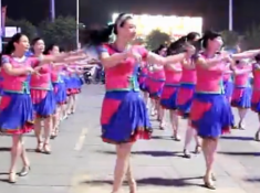 温州燕子广场舞唱给姑娘卓玛 集体版 舞曲《唱给卓玛姑娘》歌词歌曲