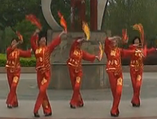 阿中中广场舞红红的中国结含教学 祖海《红红中国结》歌词