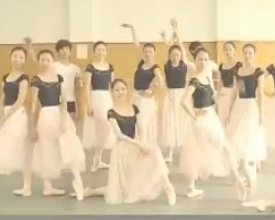 《舞蹈世界》 20150203 上海戏剧学院舞蹈学院
