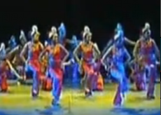 女子彝族群舞《跳弦》 民族舞 云南民族大学艺术学院