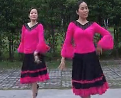 四川泸县彩虹健身队五月来看花 中老年广场舞视频