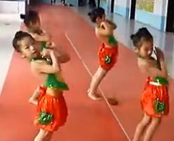 拾稻穗的小姑娘 幼儿舞蹈 最新简单易学幼儿舞蹈