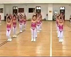 幼儿园韵律操儿童舞蹈 动作简单儿童舞蹈