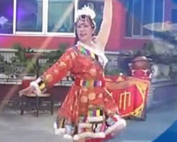 彩云之南广场舞 藏族舞蹈 高原蓝 动感时尚的广场舞