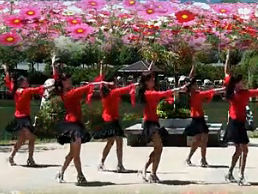 云南省宣威市明月广场舞姑娘给点爱 编舞沐河清秋 姑娘给点爱歌词