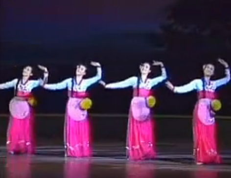 朝鲜民族舞蹈苹果丰收 《苹果丰收》原汁原味的朝鲜舞