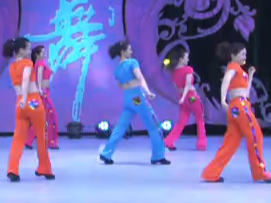 你不是我要的女人背面 杨艺全民广场健身舞第十五季