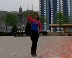 紫冰广场舞爱的电波 健身舞 简单健身时尚广场舞