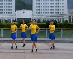 俏木兰排舞唱首歌 中老年广场舞视频