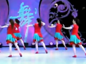 姜央圣蝶背面舞蹈视频 杨艺格格加州广场舞姜央圣蝶