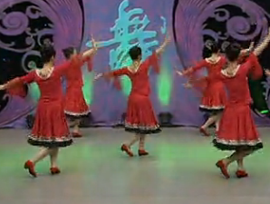 杨艺春英广场舞最美西藏背面演示 阿斯根《最美西藏》歌词.