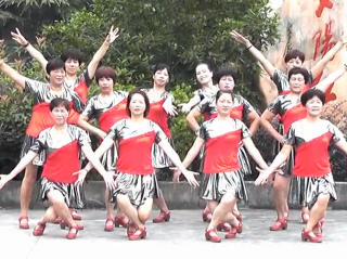 动动广场舞一路惊喜 十二人队形版 草塔朱家村健身队比赛表演