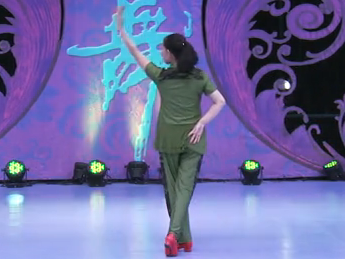 军人本色广场舞背面舞蹈视频 杨艺全民广场健身舞赵雅芝专场