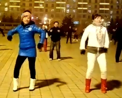 珲春广场舞朋友的酒 中老年简单广场舞 2015最新广场舞