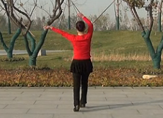 北京加州广场舞大姑娘美大姑娘浪背面演示
