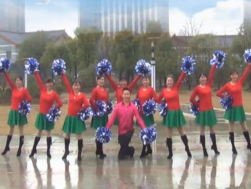 楠楠广场舞我的大美妞变队形表演 《我的大美妞》歌词