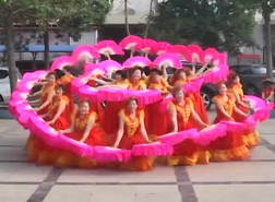 茉莉红梅广场舞和谐中国 扇子舞 天津静海金海园舞蹈队
