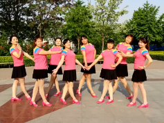 香儿广场舞相约快乐 变队形表演 舞曲乌兰托娅《相约快乐》歌词