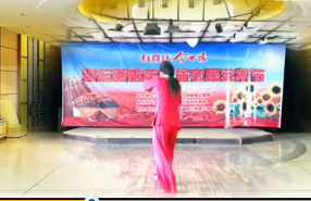 刘荣广场舞《秧歌扭起来》 中老年广场舞 室内队形附教学和背面演示