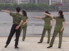 刘峰广场舞我的中国心背面舞蹈视频 红歌风 张明敏《我的中国心》歌词歌曲