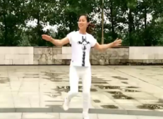 听妈妈的话广场舞舞蹈视频 湖北十里清清广场舞 周杰伦《听妈妈的话》歌词