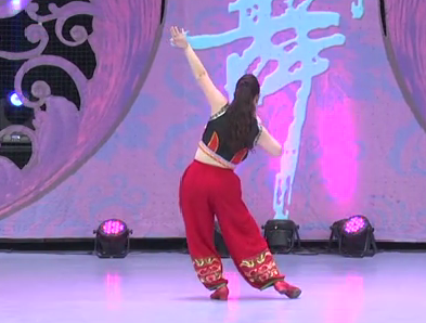 北京加州飞龙广场舞 不知该怎么称呼你 背面展示 中老年广场舞