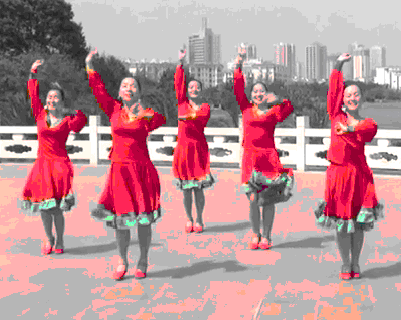 云南飞虹王江广场舞 带着吉祥去北京 表演 音乐