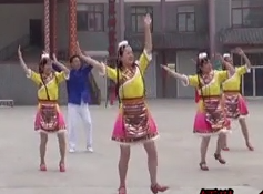 山东曹县南湖广场舞圣洁的西藏 编舞格格 演唱：巴桑拉姆