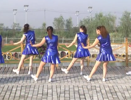 和县舞之燕广场舞 中国东兰美 背面展示 音乐