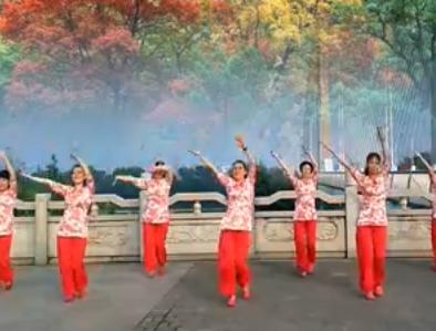 漓江飞舞原创《八月桂花遍地开》秧歌步子舞教学 中老年广场舞