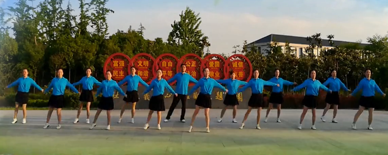 铁血丹心广场舞 寿州快乐舞队 原创32步健身舞附分解