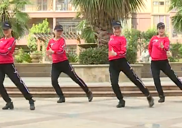 杨丽萍的动感瘦身操广场舞《死都不怕》分解教学视频
