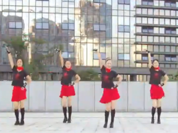 新月舞蝶的水兵舞风格广场舞《桥头恋歌》教学视频