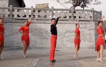 杨光的恰恰广场舞《走过咖啡屋》分解教学视频