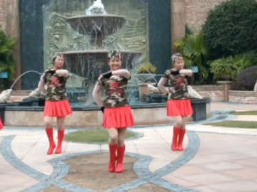 重庆红红的水兵风格广场舞《美丽的遇见》教学视频