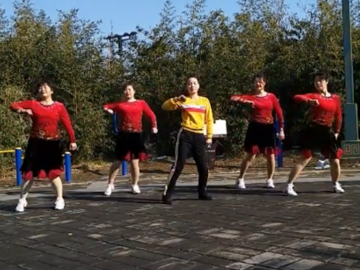 西安紫陌的健身广场舞《一起嗨个够》教学视频