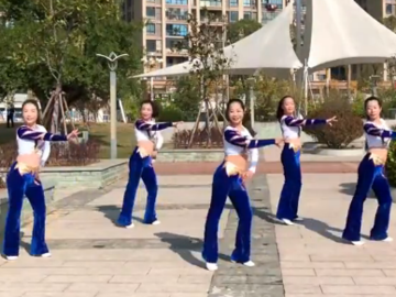 尚舞云儿的健身操广场舞《爱情大师》教学视频