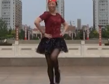 南阳和樂广场舞《甜蜜蜜》视频
