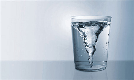 身体不同部位出汗的疾病提示 如何正确喝水补充水份