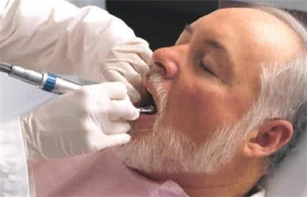 中老年牙齿松动要拔掉吗?怎么预防老年牙齿松动?