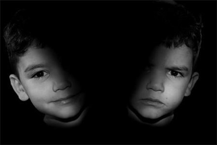 儿童精神分裂症有哪些症状?儿童精神分裂症能完全治愈吗?