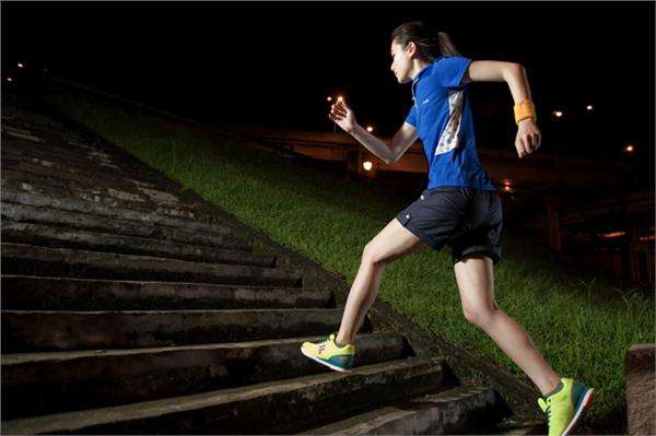 夜跑等于慢性自杀吗?夜跑能帮助减肥吗?