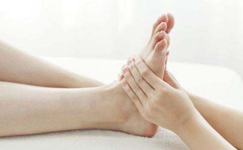 导致脚麻的原因是什么?经常脚麻暗示了什么?